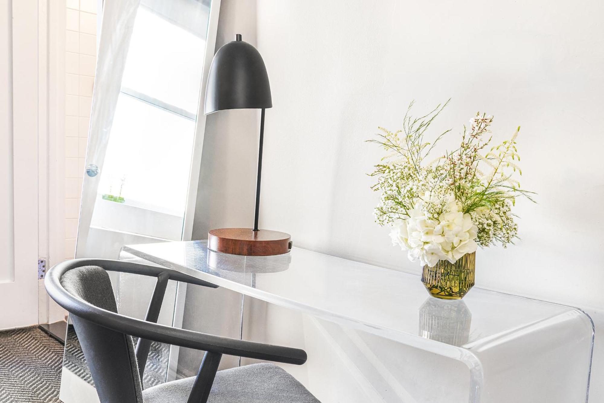 Deluxe King Room,1648892712:JPEG