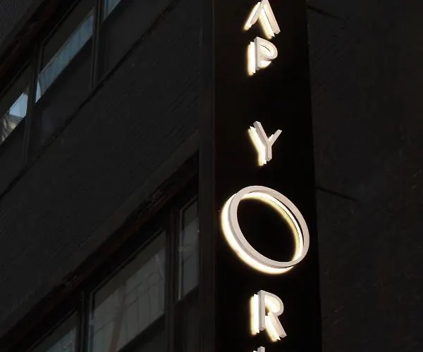 Motel: Nap York Central Park Sleep Station