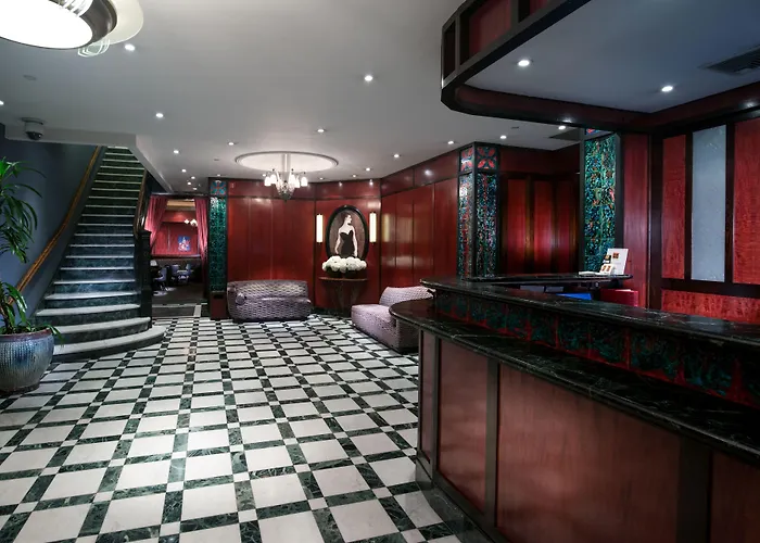 Hotel Spa: Washington Square Hotel
