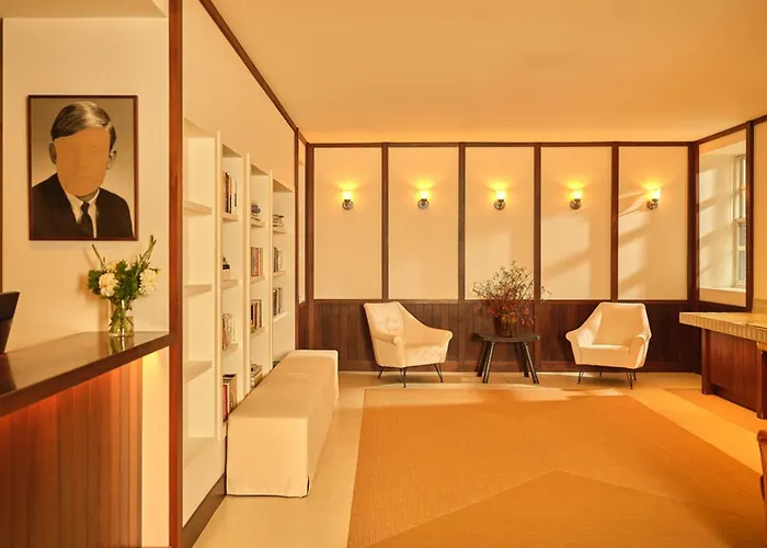 Motel: The Jane Hotel