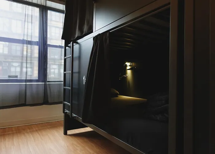 Motel: Nap York Central Park Sleep Station