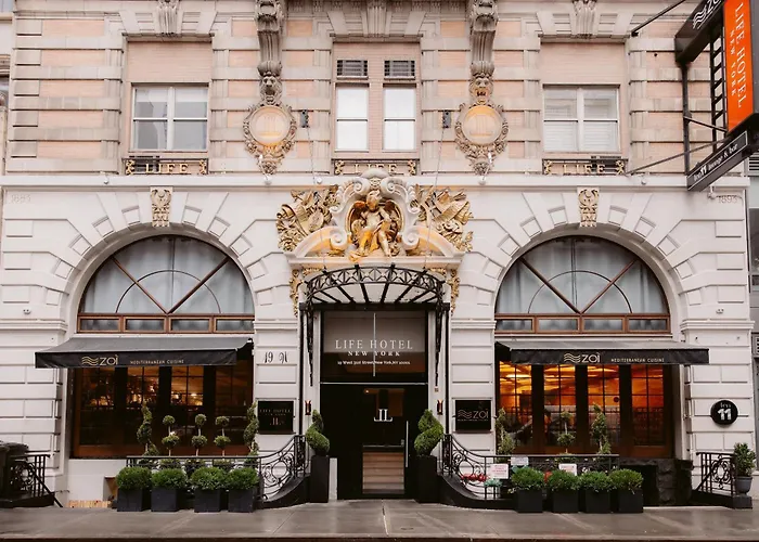Resort: Life Hotel New York